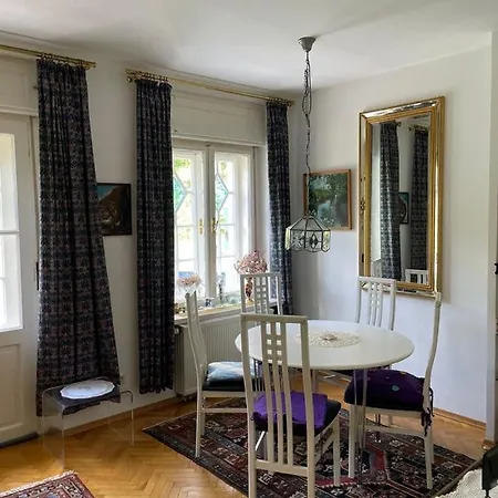 Hiss Apartament
